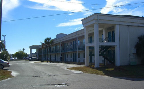 Oyo Hotel New Port Richey Gulf Beach Us 19 Exteriör bild